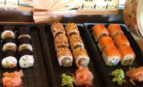 plastik sushi kapları